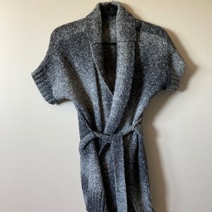 Reitmans cardigan, wrap around